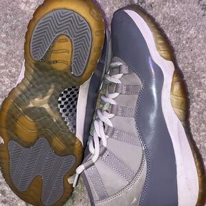 Jordan Athletic Shoes Gray and Gold